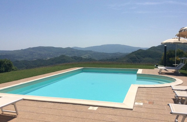 Cabraldi Ferienwohnung Azalea mit Panoramablick + Poolbenutzung.