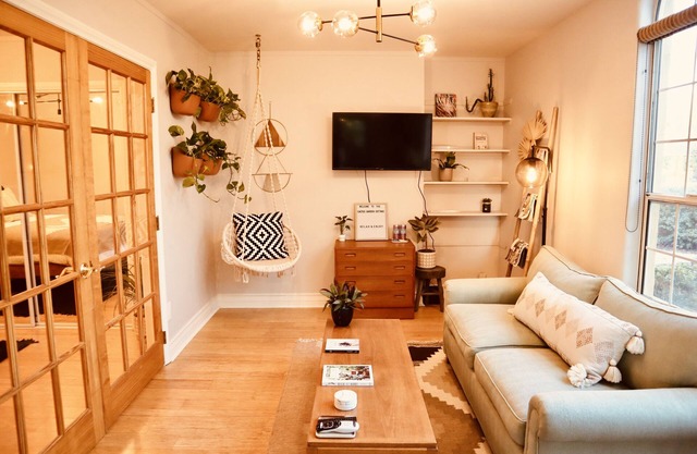 Cactus Garden Cottage…Best Location!!
