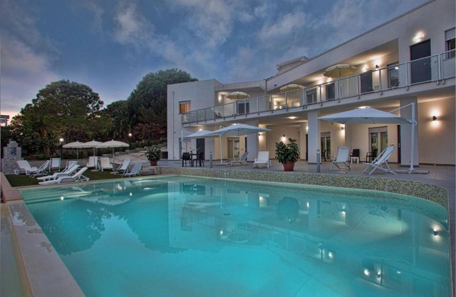 Cala Del Faro Beach Villas