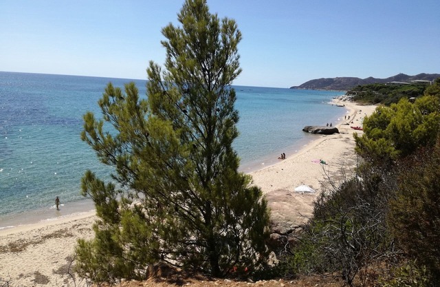 Calaverde - S. Margherita-Pula: 200 m vom Strand entfernt - Haus mit Garten