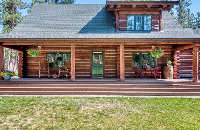 Calaway Lodge --fishing, hunting, summer sports, winter sports, national forest