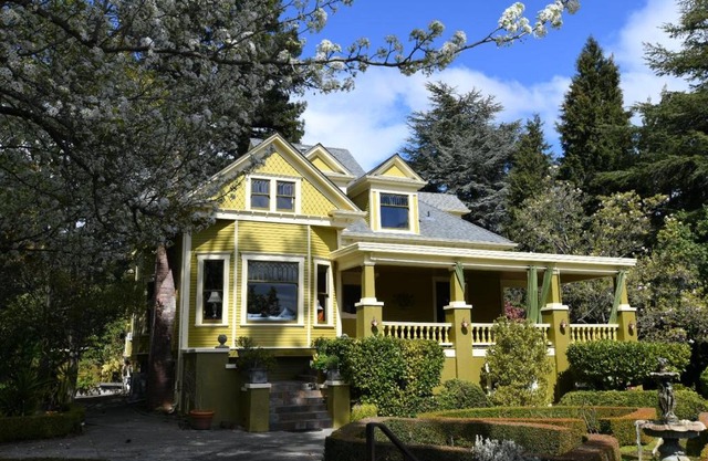 Calderwood Inn