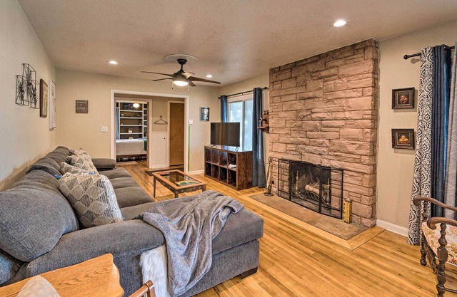 Caldwell Home with Pool, Gas Grill & Fire Pit!