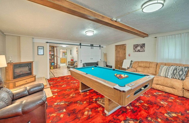 Caldwell House w/ Grill ~ 1 Mi to Downtown!