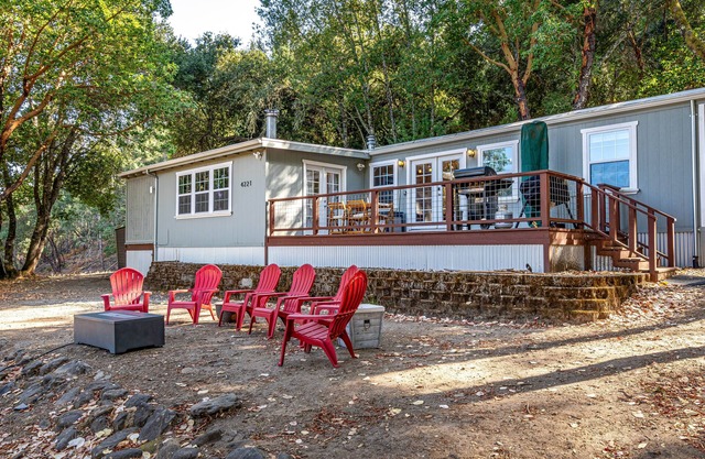 Calistoga Hills Hideaway on 22 Acres