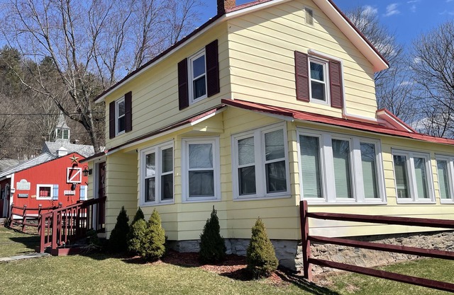Callicoon Vintage Farmhouse