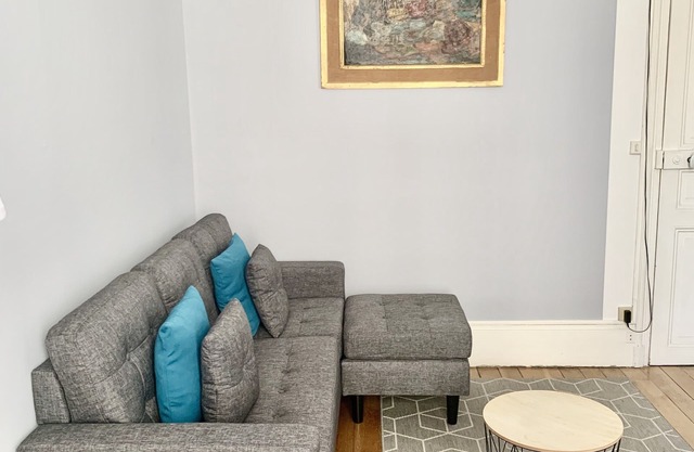 Rue Larrey. Fabuloso apartamento de una cama de 2/3 en el Barrio Latino, Place Monge. Espacioso y tranquilo.