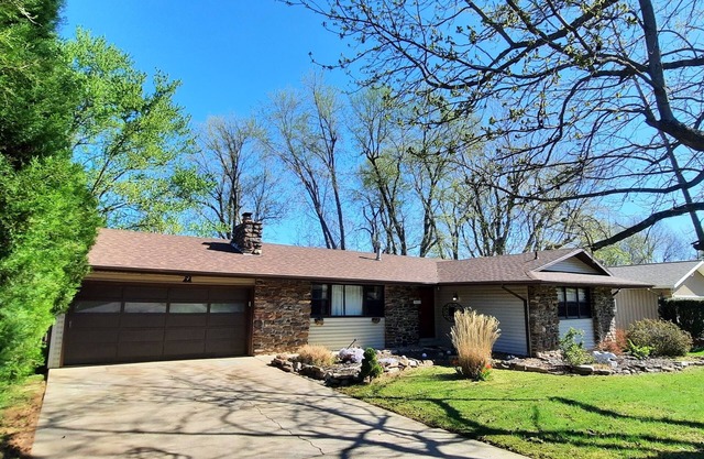 Calm and peaceful 3 bedroom home with huge back