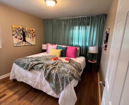 Calm & Cozy 3BR King Bed Free Wifi Washer & Dryer