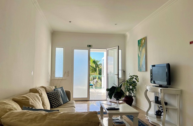 Caloura Lotus Accommodation