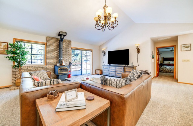 Calpine Mountain Retreat w/ High-Speed Internet