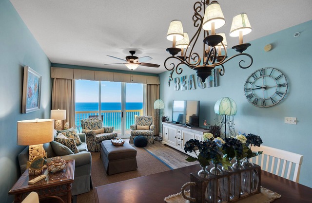 Neue Fliesenböden / begehbare Duschen / 2019 Beach Service, WiFI & HBO-Überprüfen Sie unsere Bewertungen