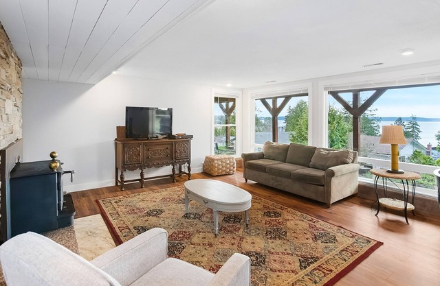 Camano Island Hideaway