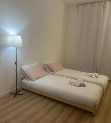 Camera con bagno privato e angolo cottura, 15MIN MALPENSA E MILANO RHO FIERA