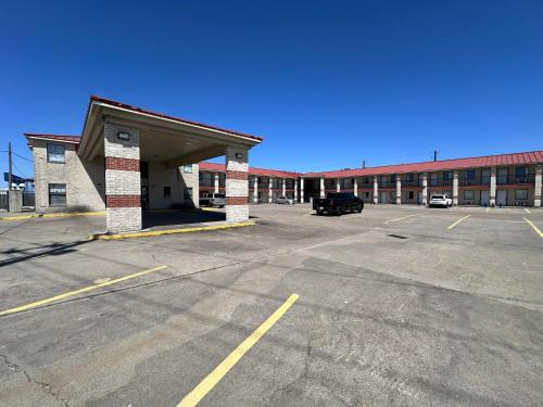 Cameron inn and Suites
