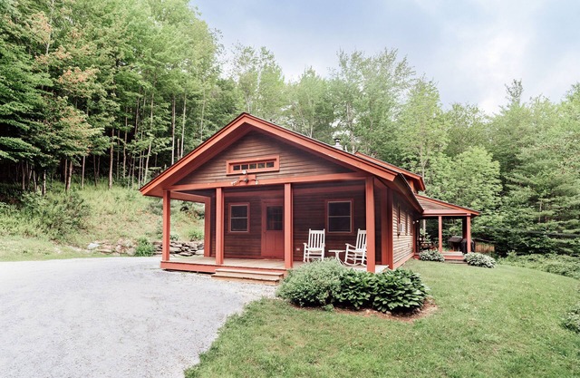 Camp Mt. Holly - modern cabin by Okemo & Ludlow