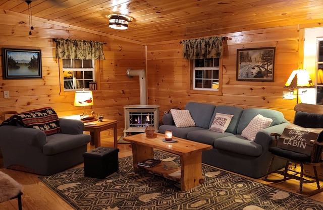 Camp Navarac, a cozy waterfront ski retreat just 6 miles from Bristol Mountain.