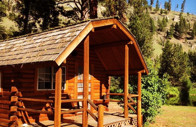 CAMP SULA - Deluxe Cabin #3 on the East Fork
