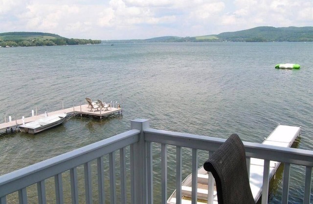 Camp Unadilla! Ein historisches Haus am See mit 3 Schlafzimmern in der Nähe von Cooperstown
