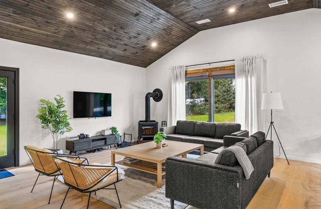 Campfire Bungalow - Kid Friendly