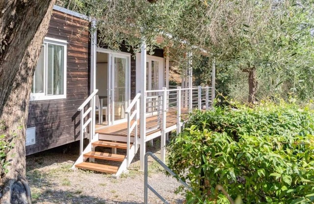 Camping 2 étoiles - Piscine - efbcgc