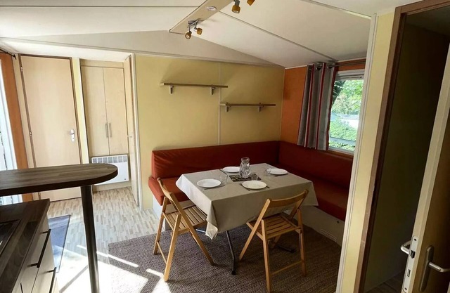 Camping Le Chanet *** - Mobilheim Capri 2 Zimmer 5/7 Personen
