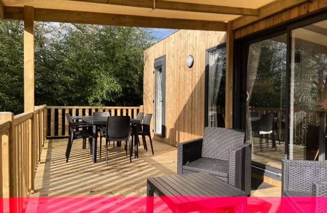 Camping Sunêlia Lanniron Orangery * - Sunêlia Luxury Golf 6 pers. 3 ch. 6 persons