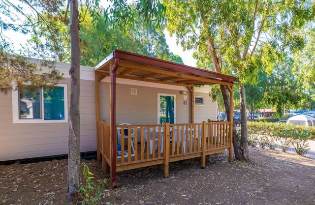 Camping Village Laguna Blu Baia Sardinia für 6 Personen