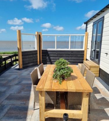 Camping Zeezicht Verhuur Chalet aan Zee