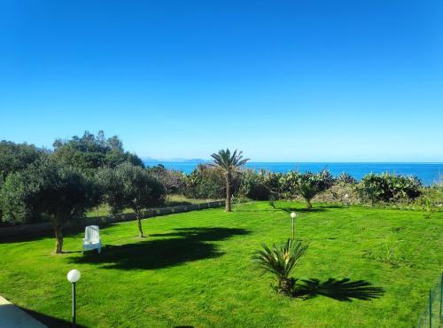 Campofelice Holidays West Villa