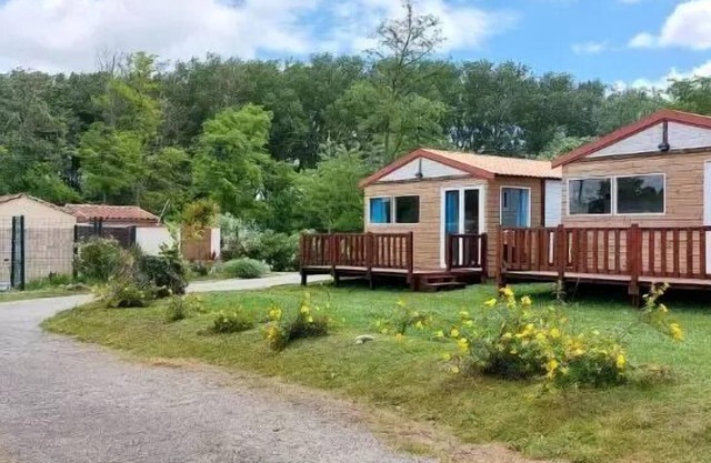 Camping La Bastide *** - Villa 3 Zimmer 6 Personen