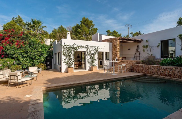 Villa in Sant Antoni De Portmany mit 3 Schlafzimmern 6 Schlafplätzen