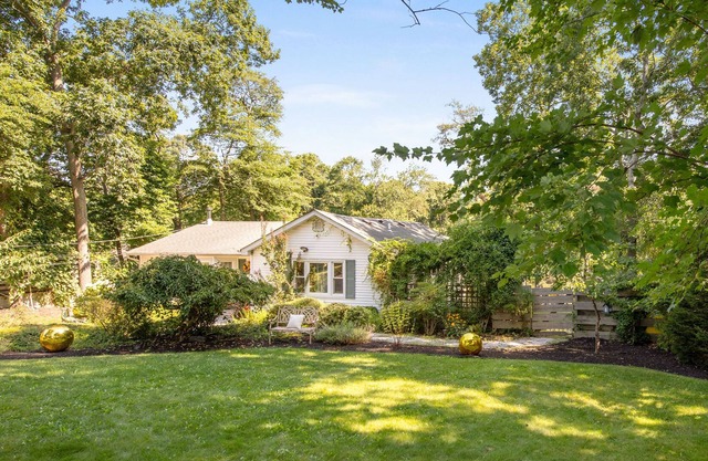Canal front Cottage