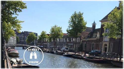 Canal View City Apartment