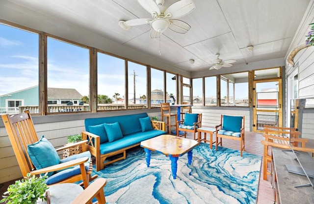 Canal View Home With Hot Tub Near the Beach