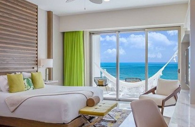 Cancun - Garza Blanca Resort & Spa Jr. Suite 1- King or 2- Queen-size beds