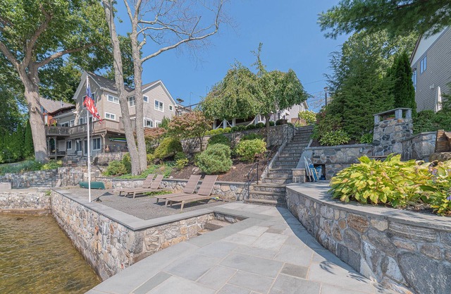 Candlewood Lake Luxury Cottage