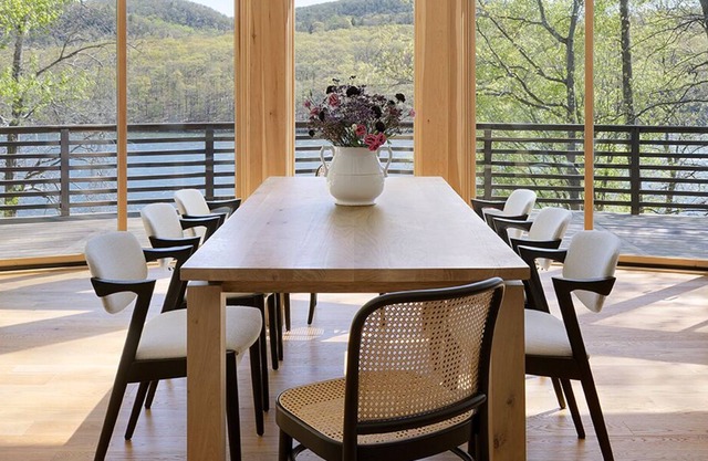 Candlewood Lake Modernist Lakefront