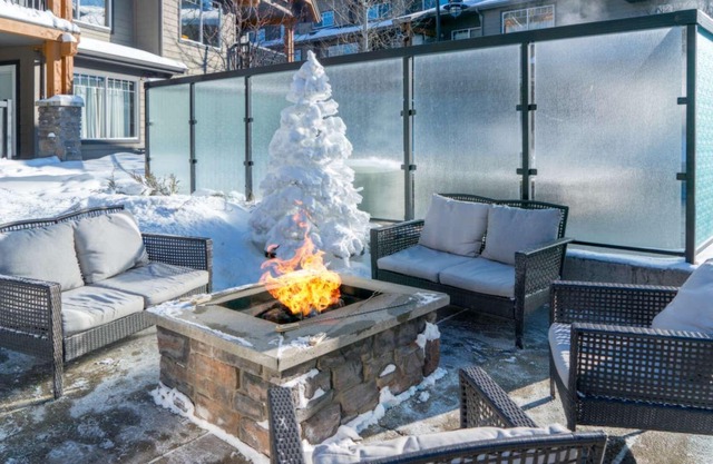 Canmore - Copperstone - 2 Bedroom + Den