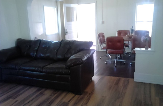 Canora Vacation Home
