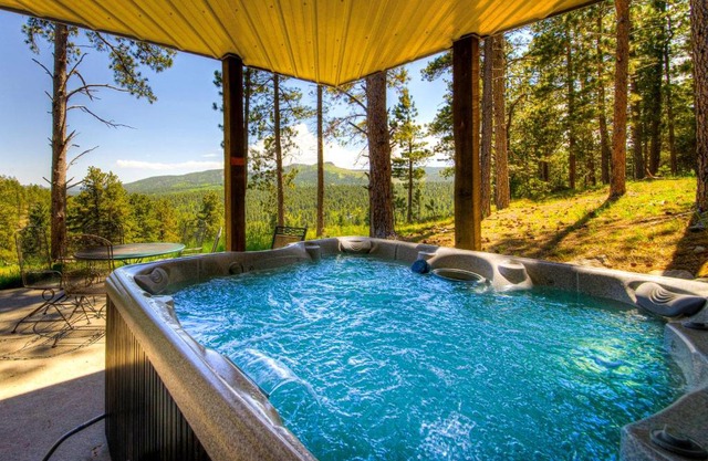 Canyon Rim Lodge