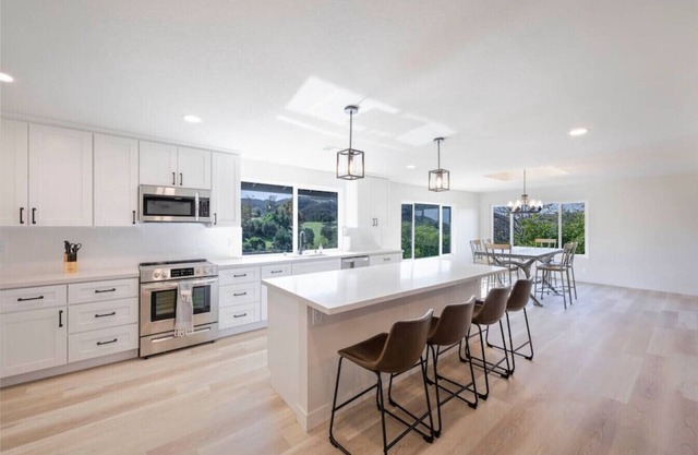 Canyon's End - Expansive private getaway!