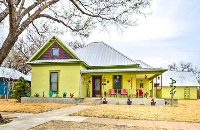 Canyon Vacation Rental w/ Furnished Private Patio