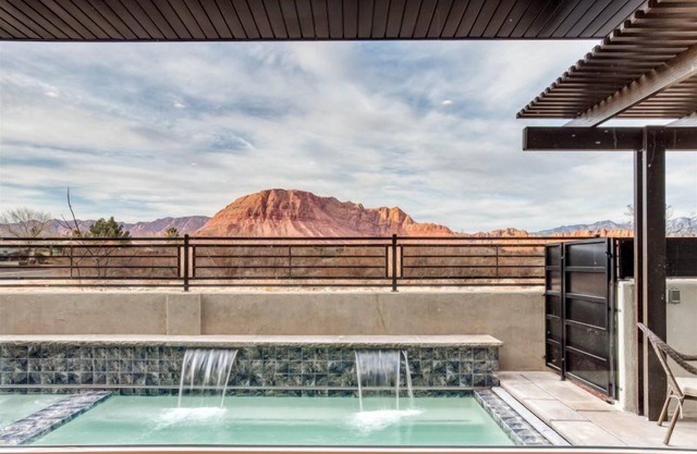 Canyon View Oasis - With Stunning Canyon Views from Private Pool and Balcony!