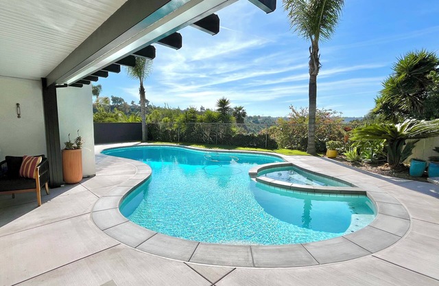 Canyon View Tranquil Oasis w/ Private Pool and Dreamy Sunsets, New Backyard
