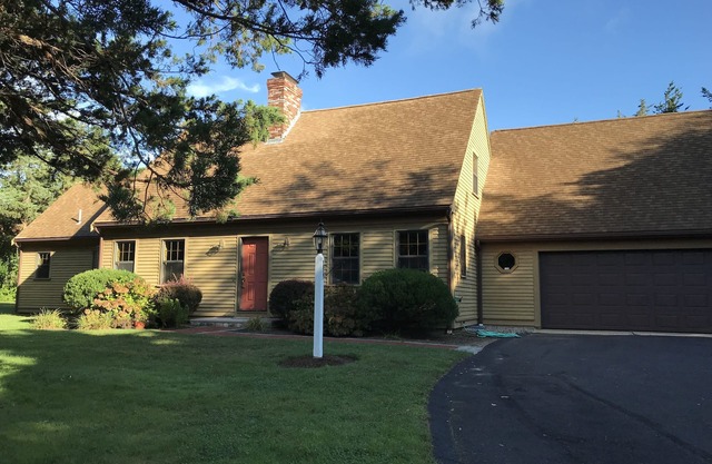 Cape Cod Post und Beam Home Walk zum Millway Beach / Harbour & Village