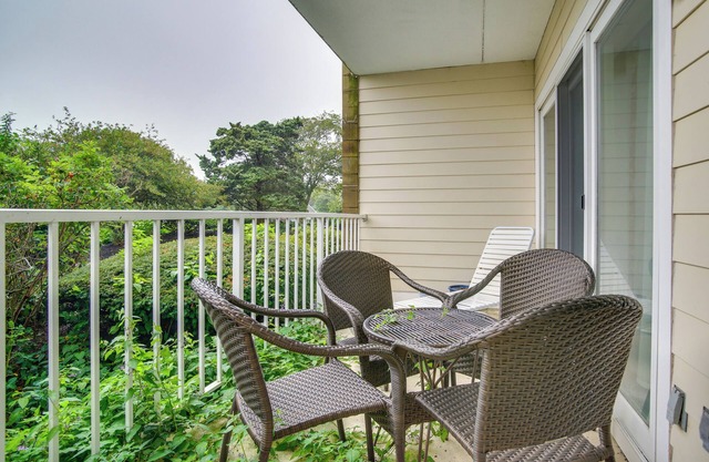 Cape Cod Condo in The Belmont w/ Private Beach!