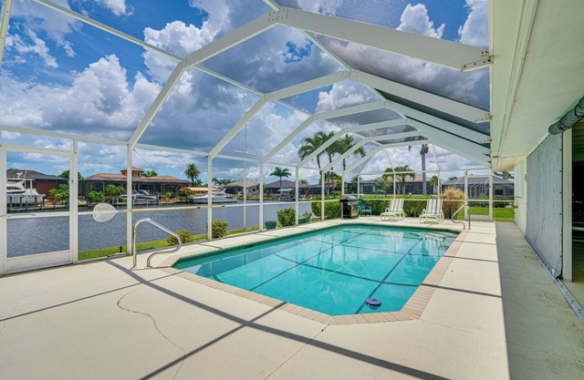 Cape Coral Gem: Patio, Pool & Boat Slip