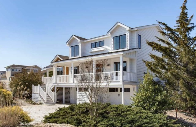 Cape Shores Luxury - Brand NEW 2024 Pool, Beach, Private Fishing Pier, Park!