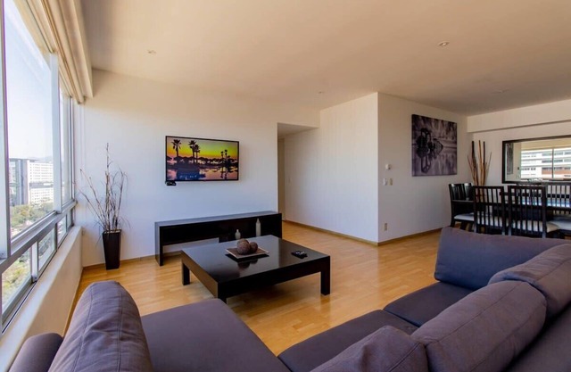 1502 - Wonderful 2BR PH Parking & 24 hrs Security @StaFe